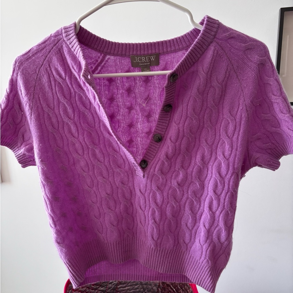 Jcrew cashmere sweater #cashmere #jcrew fits like a small very stretchy material